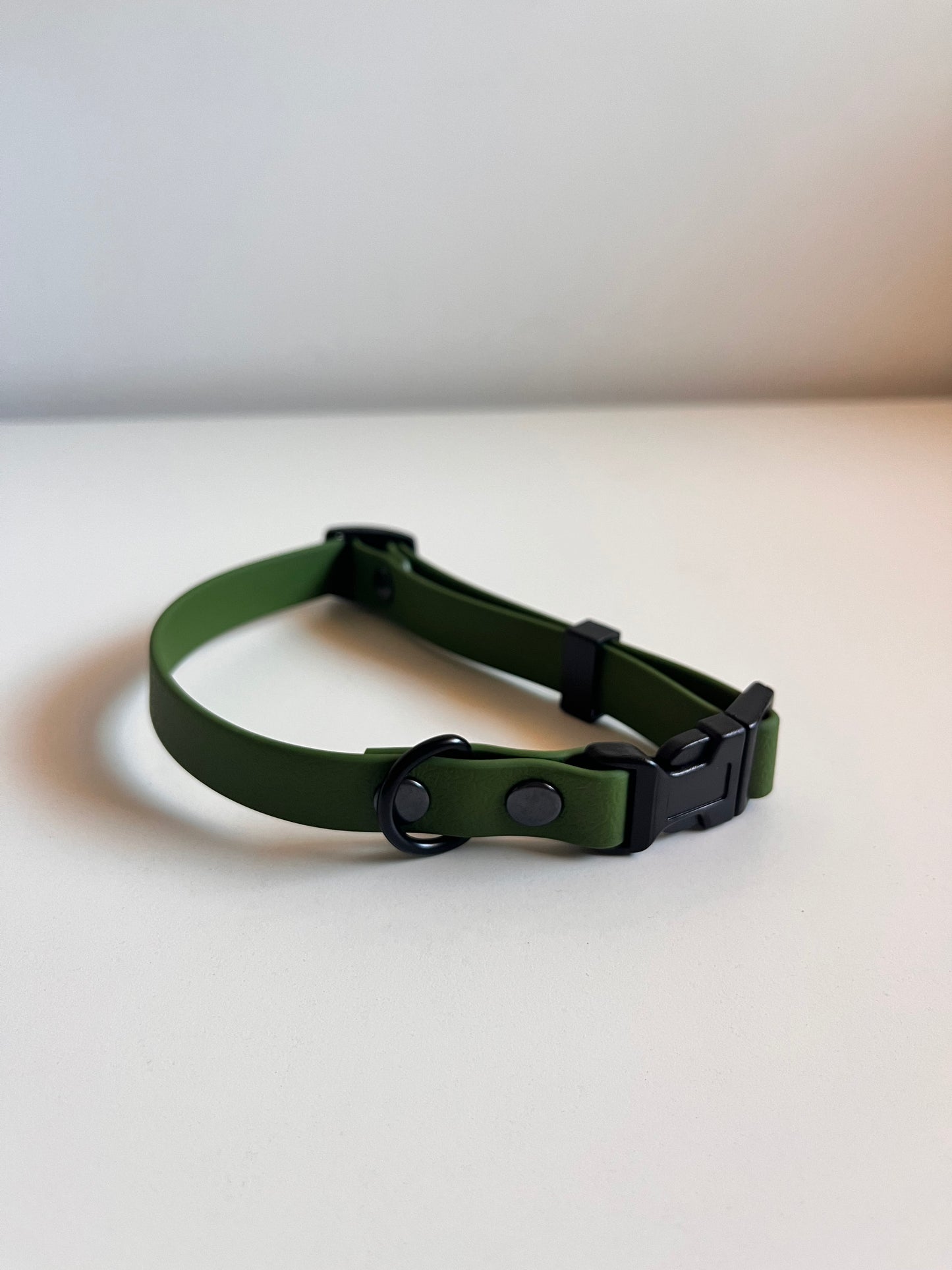 Collar PVC DARK GREEN